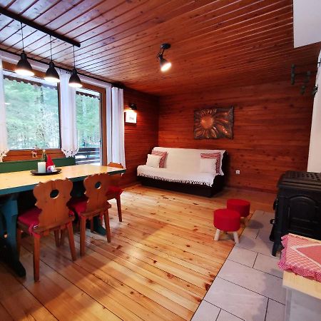 Chalet Via Mons 모스트라나 외부 사진