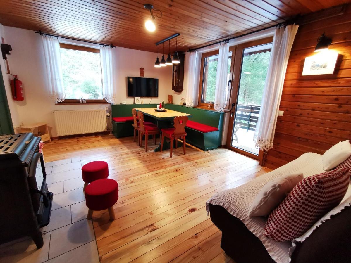 Chalet Via Mons 모스트라나 외부 사진